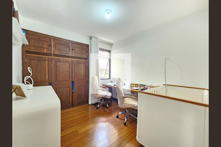 Apartamento à venda com 110m², 3 quartos e 2 vagasQuarto 3