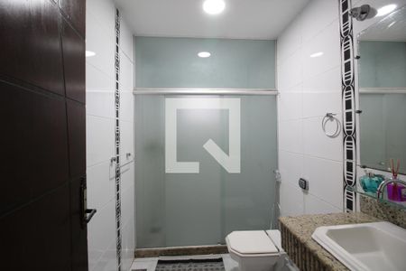 Casa de condomínio à venda com 700m², 5 quartos e 4 vagasBanheiro Social 2