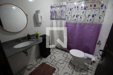 Casa de condomínio à venda com 700m², 5 quartos e 4 vagasBanheiro Social 3
