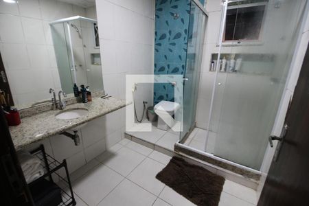 Casa de condomínio à venda com 700m², 5 quartos e 4 vagasBanheiro Social 1