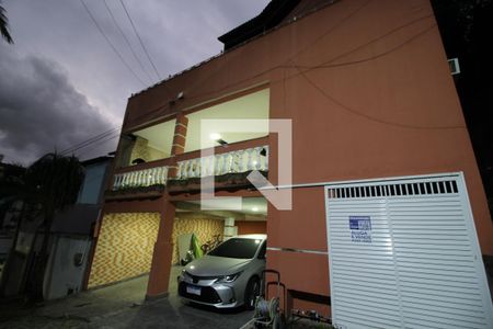 Casa de condomínio à venda com 700m², 5 quartos e 4 vagasFachada 