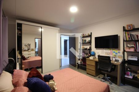 Casa de condomínio à venda com 700m², 5 quartos e 4 vagasQuarto 4 - Suíte