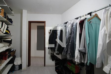 Casa de condomínio à venda com 700m², 5 quartos e 4 vagasQuarto 5 - Closet