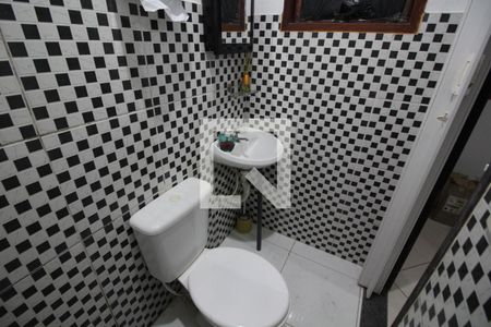 Casa de condomínio à venda com 700m², 5 quartos e 4 vagasBanheiro de Serviço 1