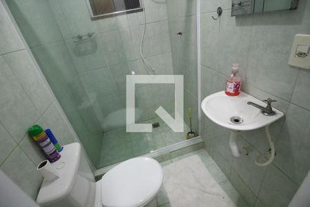 Casa de condomínio à venda com 700m², 5 quartos e 4 vagasBanheiro de Serviço 2