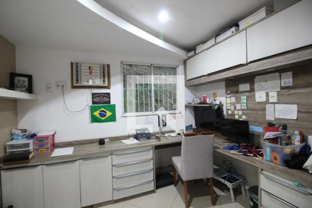 Quarto 1 de casa de condomínio à venda com 5 quartos, 700m² em Taquara, Rio de Janeiro