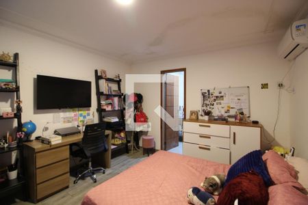 Casa de condomínio à venda com 700m², 5 quartos e 4 vagasQuarto 4 - Suíte