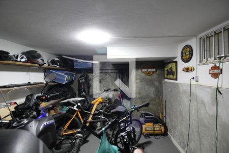 Casa de condomínio à venda com 700m², 5 quartos e 4 vagasGaragem