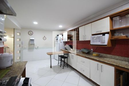 Casa de condomínio à venda com 700m², 5 quartos e 4 vagasCozinha