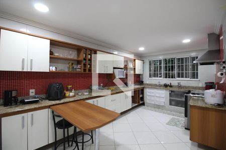 Casa de condomínio à venda com 700m², 5 quartos e 4 vagasCozinha