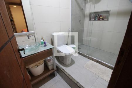 Casa de condomínio à venda com 700m², 5 quartos e 4 vagasQuarto 4 - Banheiro