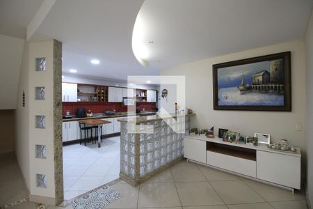 Casa de condomínio à venda com 700m², 5 quartos e 4 vagasCozinha