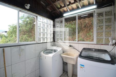 Casa de condomínio à venda com 700m², 5 quartos e 4 vagasÁrea de Serviço 2