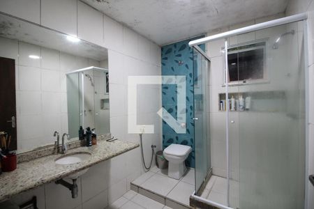 Casa de condomínio à venda com 700m², 5 quartos e 4 vagasBanheiro Social 1