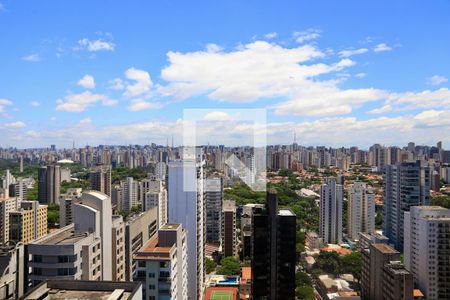 Apartamento à venda com 245m², 4 quartos e 4 vagas Apartamento à venda com 245m², 4 quartos e 4 vagasSuíte Master