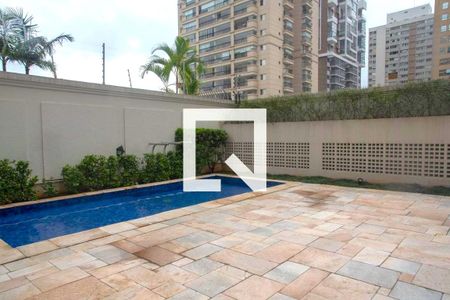 Apartamento à venda com 245m², 4 quartos e 4 vagas Apartamento à venda com 245m², 4 quartos e 4 vagasPiscina