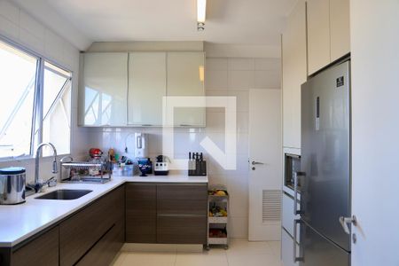 Apartamento à venda com 245m², 4 quartos e 4 vagas Apartamento à venda com 245m², 4 quartos e 4 vagasCozinha
