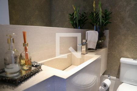 Apartamento à venda com 245m², 4 quartos e 4 vagas Apartamento à venda com 245m², 4 quartos e 4 vagasLavabo