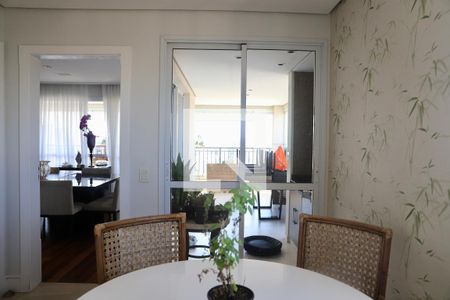 Apartamento à venda com 245m², 4 quartos e 4 vagas Apartamento à venda com 245m², 4 quartos e 4 vagasCopa