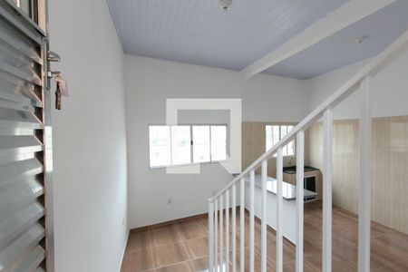 Entrada  de casa para alugar com 1 quarto, 80m² em Parque Guarani, São Paulo