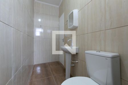 Banheiro  de casa para alugar com 1 quarto, 80m² em Parque Guarani, São Paulo