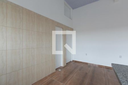 Cozinha de casa para alugar com 1 quarto, 80m² em Parque Guarani, São Paulo