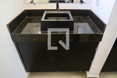 Casa de condomínio para alugar com 48m², 1 quarto e sem vaga Casa de condomínio para alugar com 48m², 1 quarto e sem vagaBanheiro