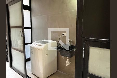 Casa de condomínio para alugar com 48m², 1 quarto e sem vagaLavanderia