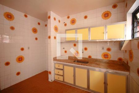 Casa à venda com 200m², 5 quartos e 2 vagasCozinha