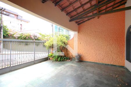 Casa à venda com 200m², 5 quartos e 2 vagasGaragem