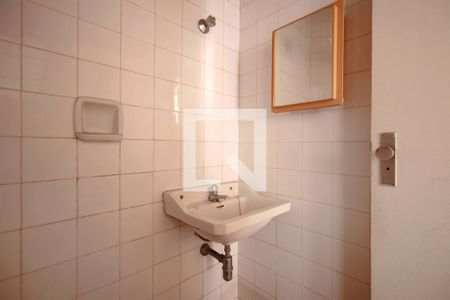 Casa à venda com 200m², 5 quartos e 2 vagasBanheiro de serviço