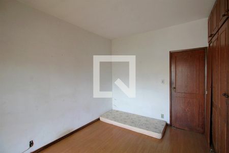 Casa à venda com 200m², 5 quartos e 2 vagasQuarto 3