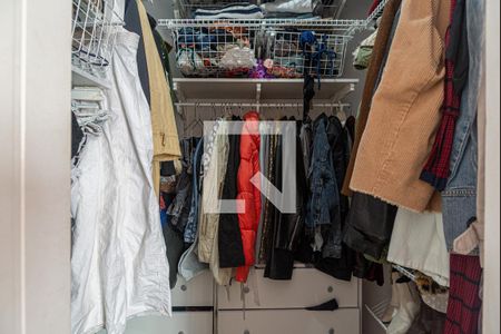 Apartamento à venda com 72m², 1 quarto e 1 vaga Apartamento à venda com 72m², 1 quarto e 1 vagaCloset do Quarto