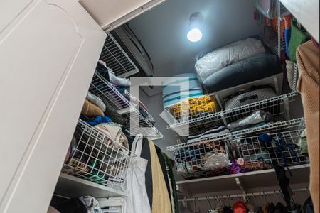 Apartamento à venda com 72m², 1 quarto e 1 vaga Apartamento à venda com 72m², 1 quarto e 1 vagaCloset do Quarto