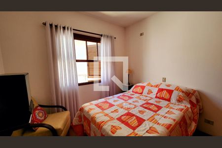 Casa à venda com 350m², 4 quartos e 6 vagas Casa à venda com 350m², 4 quartos e 6 vagasQuarto 2