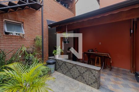 Casa à venda com 244m², 3 quartos e 3 vagas Casa à venda com 244m², 3 quartos e 3 vagasQuintal
