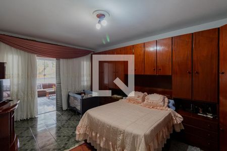 Casa à venda com 244m², 3 quartos e 3 vagas Casa à venda com 244m², 3 quartos e 3 vagasSuíte 2