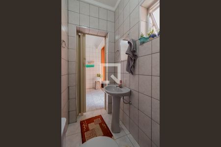 Casa à venda com 244m², 3 quartos e 3 vagas Casa à venda com 244m², 3 quartos e 3 vagasBanheiro de Serviço