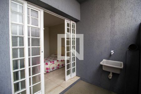 Studio para alugar com 30m², 1 quarto e sem vaga Studio para alugar com 30m², 1 quarto e sem vagaÁrea de Serviço