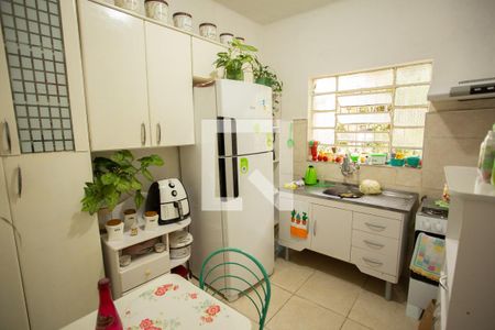 Casa à venda com 60m², 2 quartos e sem vaga Casa à venda com 60m², 2 quartos e sem vagaCOZINHA