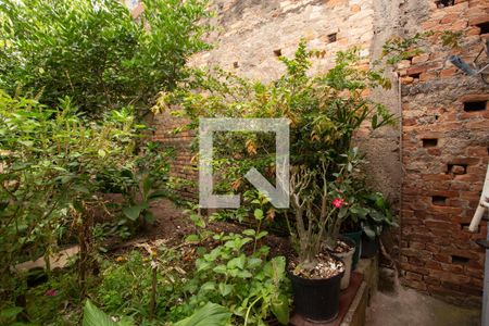 Casa à venda com 60m², 2 quartos e sem vaga Casa à venda com 60m², 2 quartos e sem vagaQUINTAL