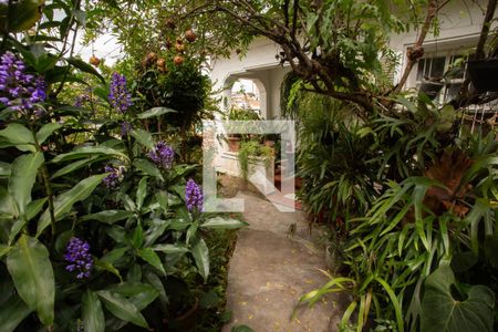 Casa à venda com 60m², 2 quartos e sem vaga Casa à venda com 60m², 2 quartos e sem vagaVARANDA