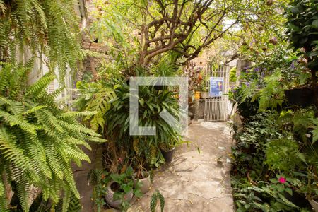 Casa à venda com 60m², 2 quartos e sem vaga Casa à venda com 60m², 2 quartos e sem vagaVARANDA