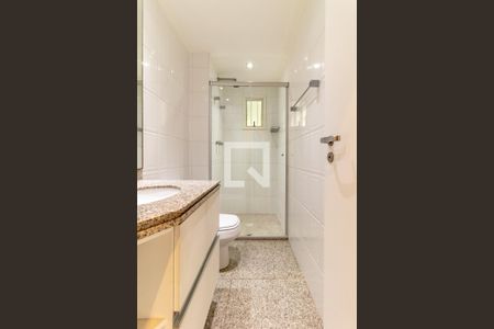 Apartamento à venda com 125m², 2 quartos e 2 vagasBanheiro Social