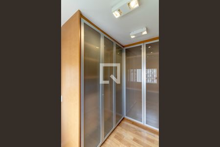 Apartamento à venda com 125m², 2 quartos e 2 vagasQuarto 1 (closet)