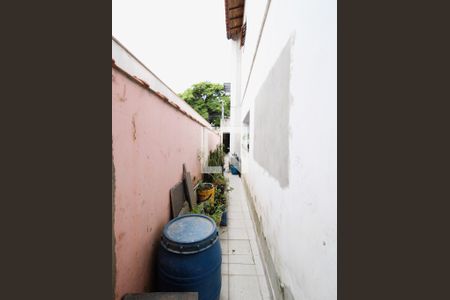 Casa à venda com 280m², 4 quartos e 5 vagasCorredor Lateral