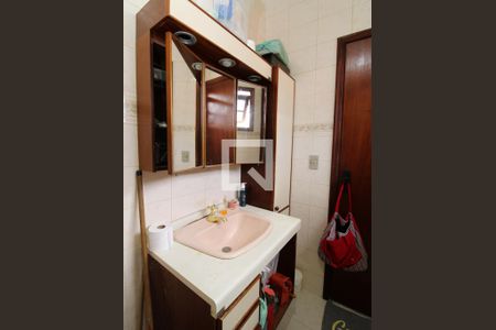 Casa à venda com 280m², 4 quartos e 5 vagasBanheiro da Suíte 1