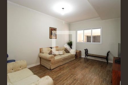 Casa à venda com 280m², 4 quartos e 5 vagasSala