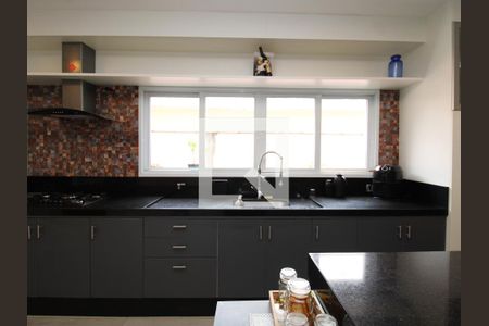 Casa à venda com 280m², 4 quartos e 5 vagasCozinha