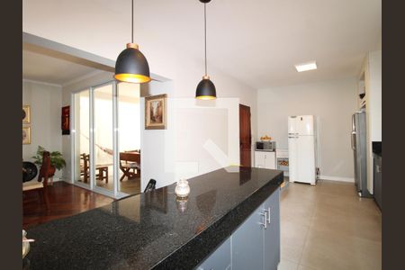 Casa à venda com 280m², 4 quartos e 5 vagasCozinha